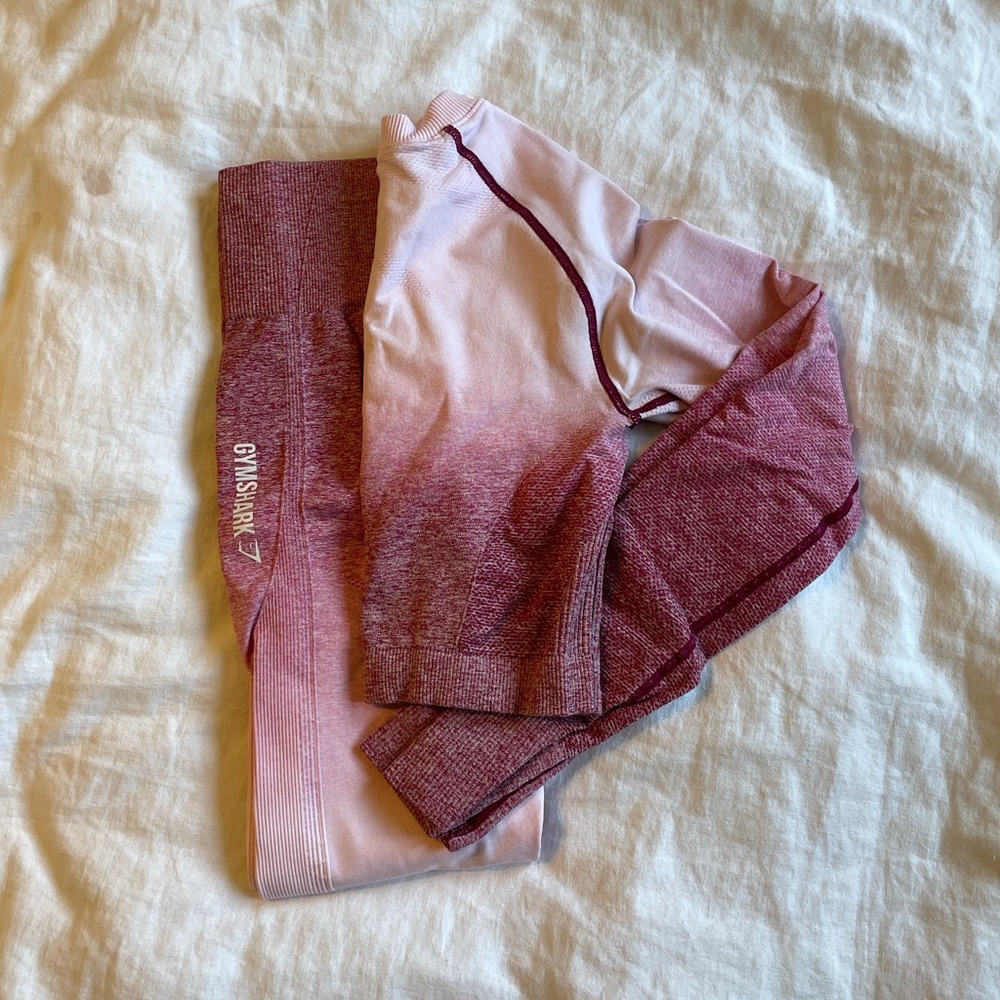 Small pink ombré gym shark leggings and crop set